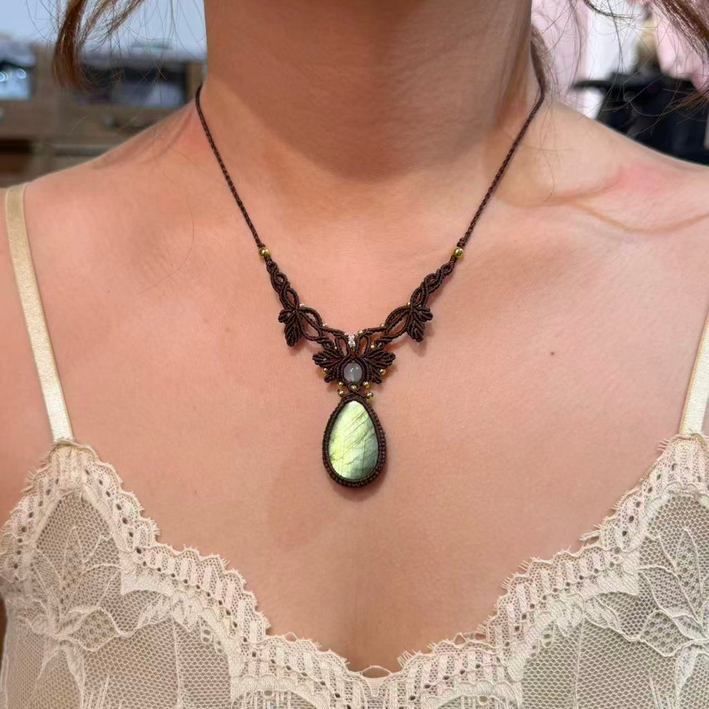 Green Labradorite Necklace, Only One Piece