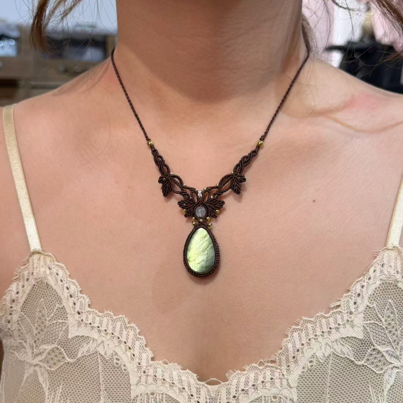Green Labradorite Necklace, Only One Piece