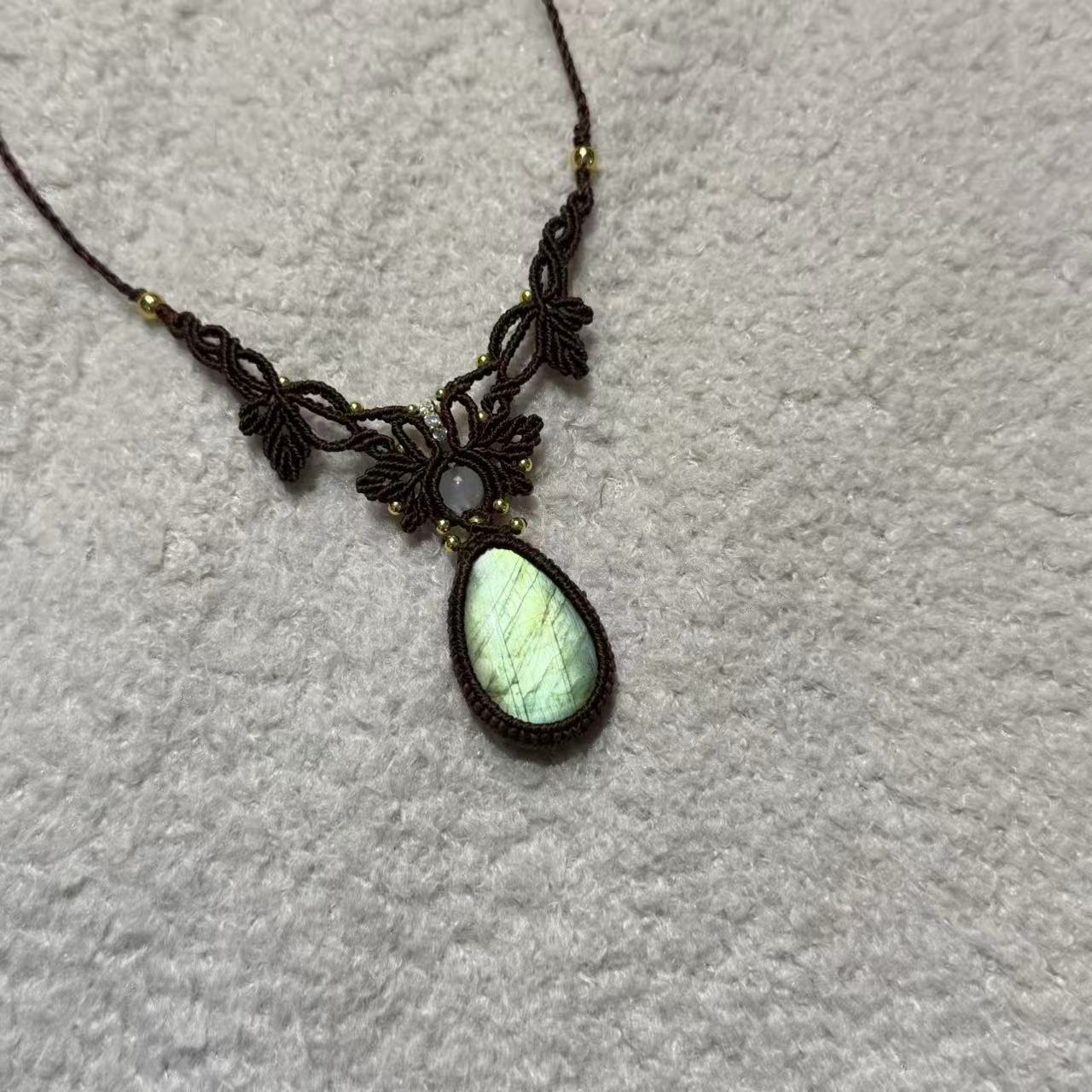 Green Labradorite Necklace, Only One Piece